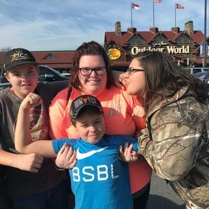 Meet your Posher, Tanya